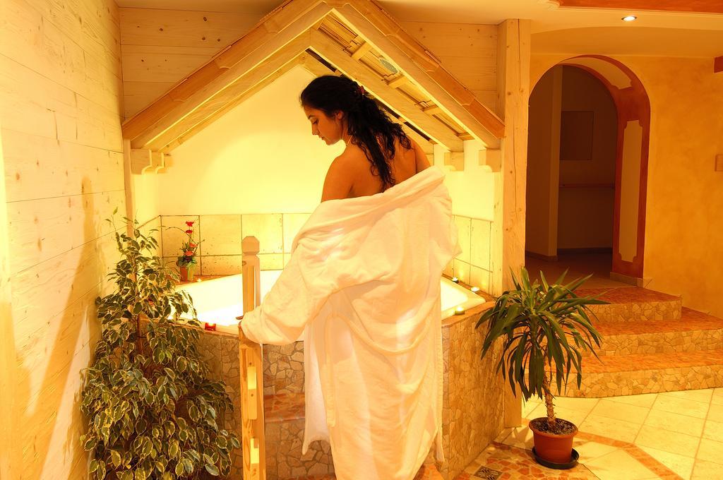 Hotel Viktoria 카스텔로토 외부 사진